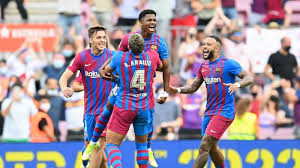 展示, 己的运动经